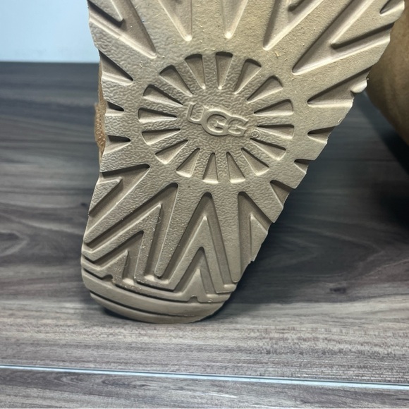 UGG CUSTOMIZABLE BAILEY BOW SHORT CHESTNUT SUEDE SHEARLING LINED US 8 / EU 39 - Picture 14 of 16